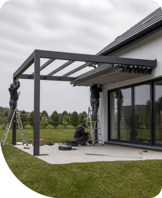 Изготовление и монтаж перголы с раздвижной крышей в Тихвине